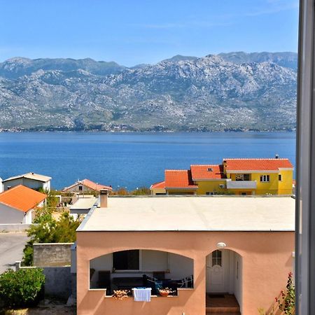 Apartments Mino Ražanac エクステリア 写真