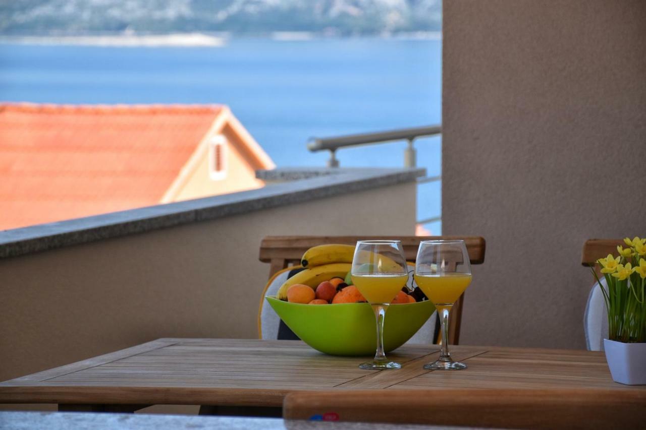 Apartments Mino Ražanac エクステリア 写真
